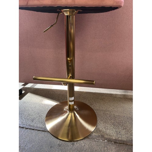 3208 - A Mae rose velvet and gilt effect barstool