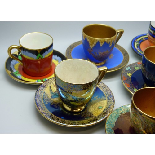 2070 - A collection of six Art Deco circa. 1920s Carlton Ware coffee cups and saucers, various designs incl... 