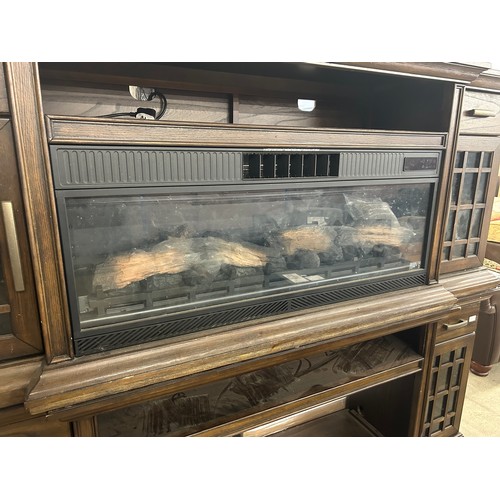 3280 - Two Everett media mantel entertainment units with electric fire - (both damaged), Two Tresanti Notti... 