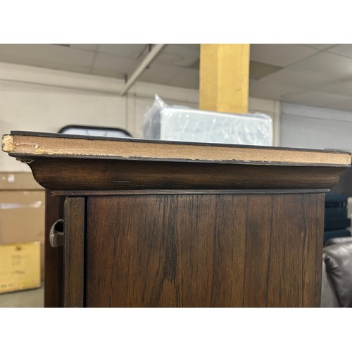 3280 - Two Everett media mantel entertainment units with electric fire - (both damaged), Two Tresanti Notti... 