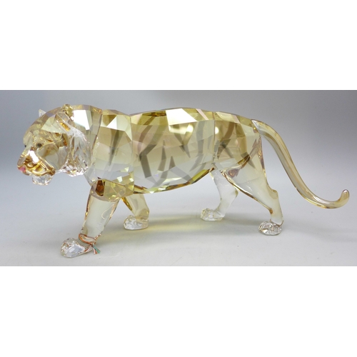 Lot 2002      