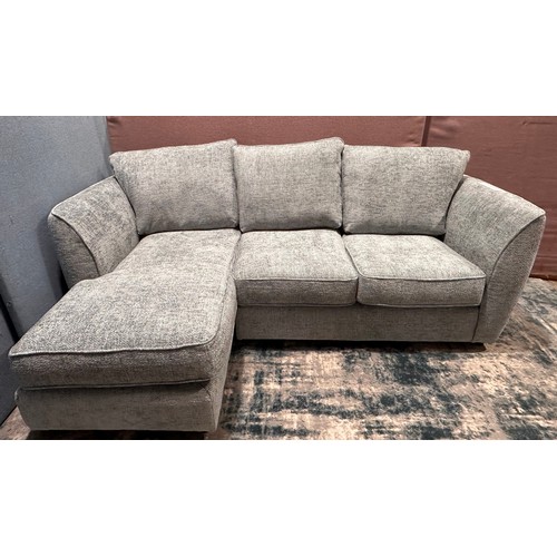 Lot 3049      
