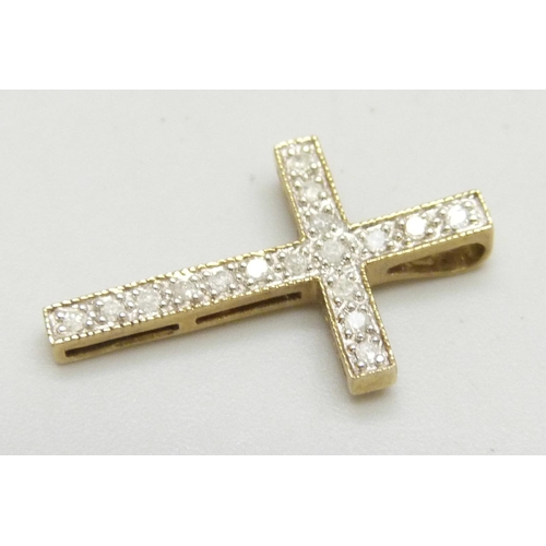 7005 - A 9ct gold and diamond cross pendant, 0.14ct total diamond weight, 1.1g, 2.3cm