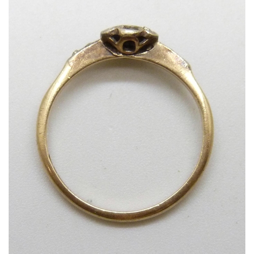7012 - A 9ct gold ring set with marcasite, stones missing, 1.7g, N
