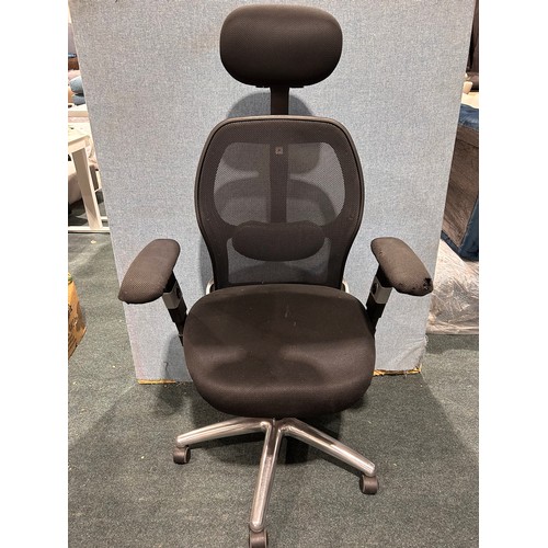 Lot 3064      