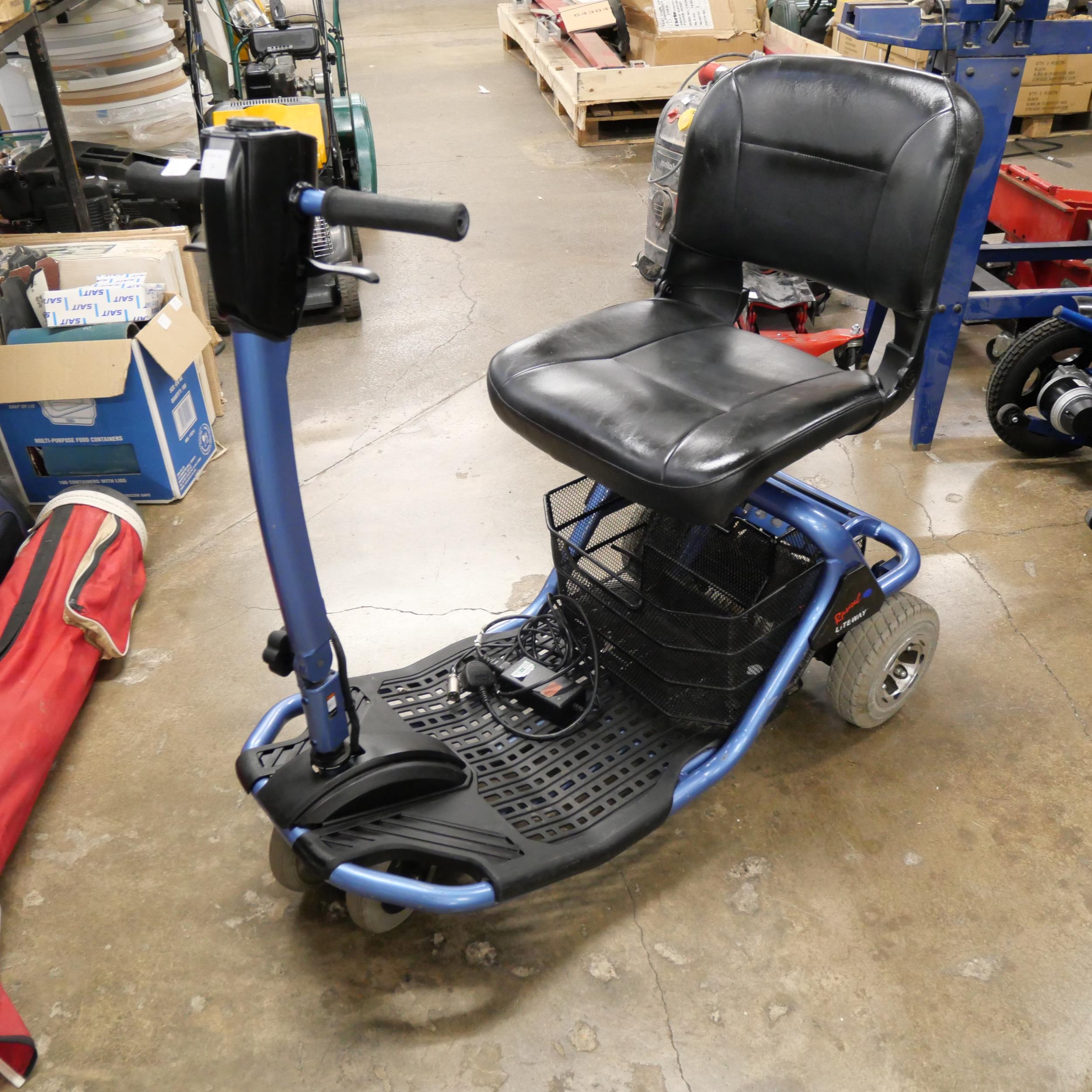 A Rascal Liteway mobility scooter with charger and key, no battery ...