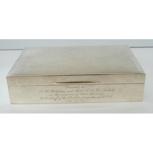 Lot 7044      