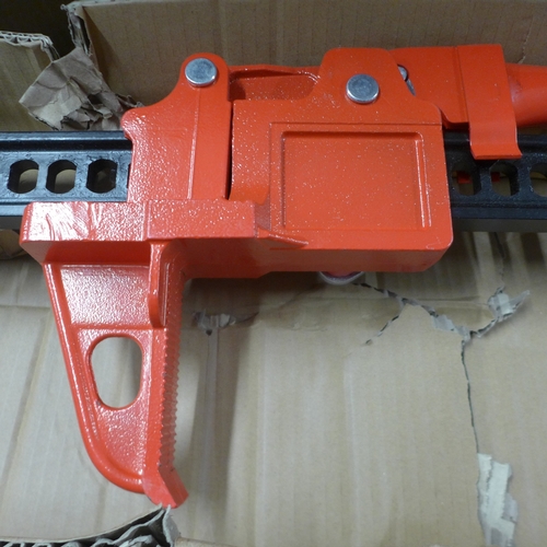 A boxed sample 60