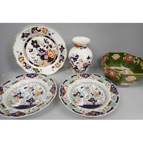 2109 - Five pieces of Mason’s pottery including an octagonal bowl