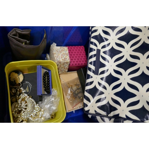 2112 - A large collection of costume jewellery