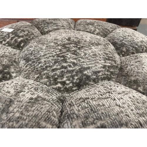 3211 - An Aero Bubble Grey Chenille ottoman
