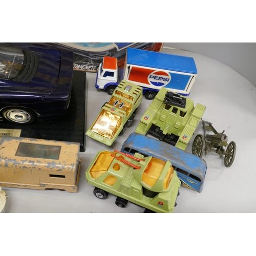 2121 - Toys; Airfix Super Hovercraft, Maisto model Jaguar XJ220, a Land Rover, Matchbox and Corgi
