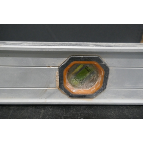 5088 - A Magnusson spirit level