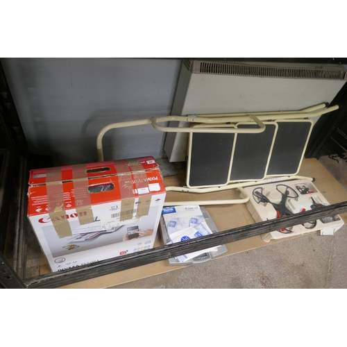 5094 - A set of three rung safety steps, a boxed Canon Pixma TS5051 printer, copier, scanner, a Tanita BF-5... 