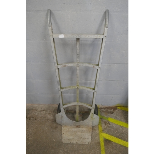 Lot 5152      