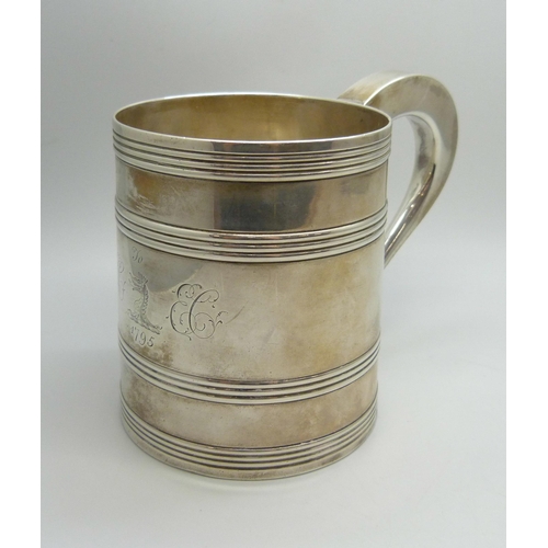 7002 - A George III silver tankard with monogram and crest, inscription dated 1795, John Langlands I & John... 