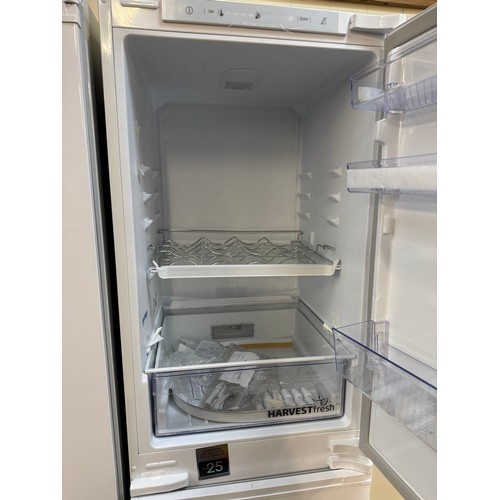 4001 - Beko 50/50 fridge freezer (560-52) *This lot is subject to VAT
