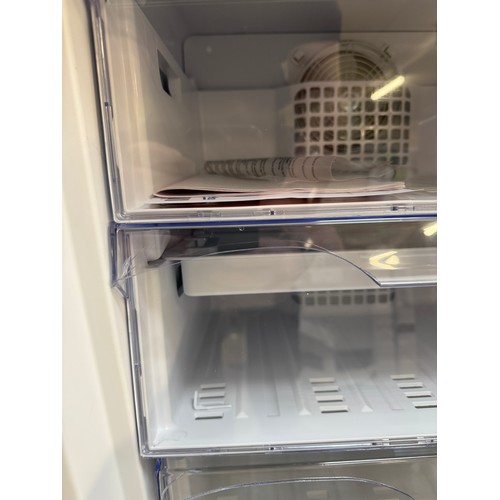 4001 - Beko 50/50 fridge freezer (560-52) *This lot is subject to VAT