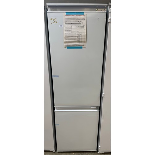 4003 - Matrix 70/30 integrated fridge freezer (556-154) *This lot is subject to VAT