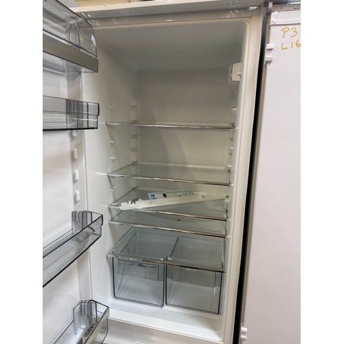 4007 - AEG 70/30 fridge freezer - frost free (556-142) *This lot is subject to VAT