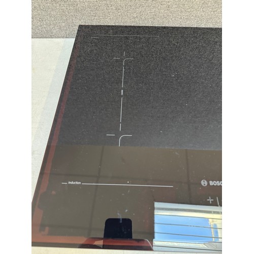 4043 - Bosch induction 4 zone hob (556-52) *This lot is subject to VAT