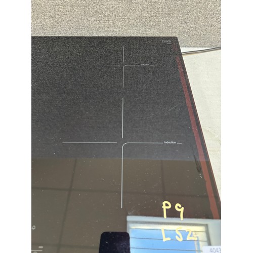 4043 - Bosch induction 4 zone hob (556-52) *This lot is subject to VAT