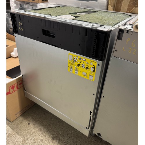 4055 - AEG integrated dishwasher (556-8) *This lot is subject to VAT