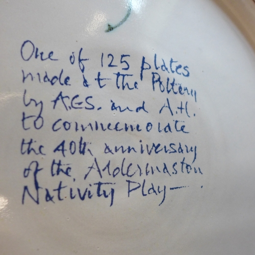 2074 - An Aldermaston pottery Nativity Play commemorative plate, one of 125, 27cm