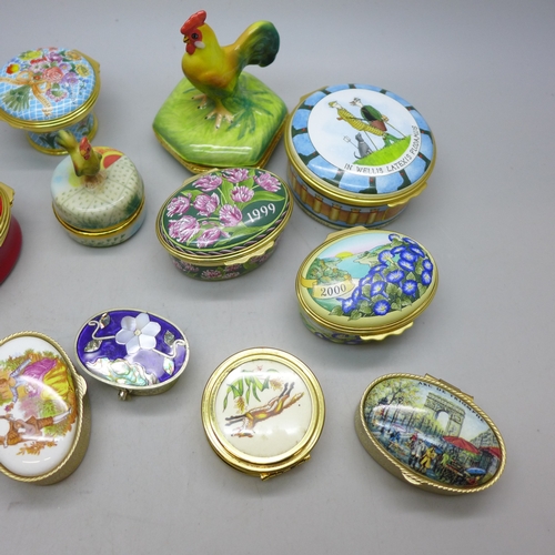 2094 - Four Halcyon Days Enamels trinket boxes and other trinket boxes