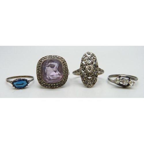 7258 - Three vintage silver rings and a white metal ring, 13g, some stones missing