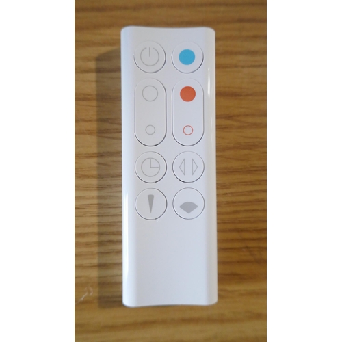 6015 - Dyson heater/cooler fan with remote, original RRP £324.99 + VAT (371-93) *This lot is subject to VAT