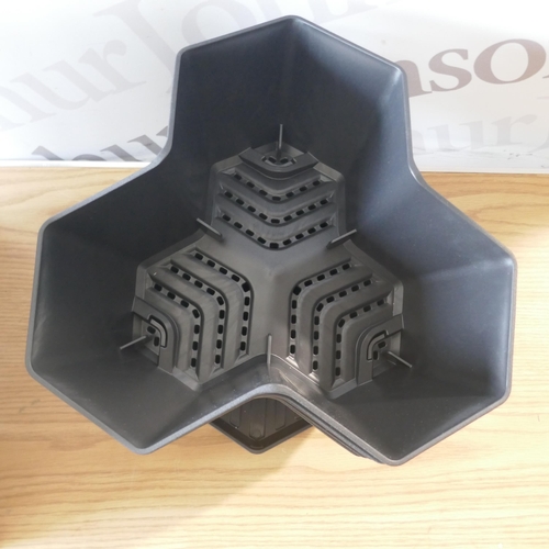 6067 - Multy stackable 5 tier planter  (371-184) *This lot is subject to VAT