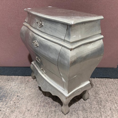 3111 - A silver high gloss 4 drawer chest
