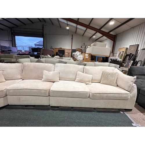 3070 - An ivory pile velvet corner sofa (transit marked)