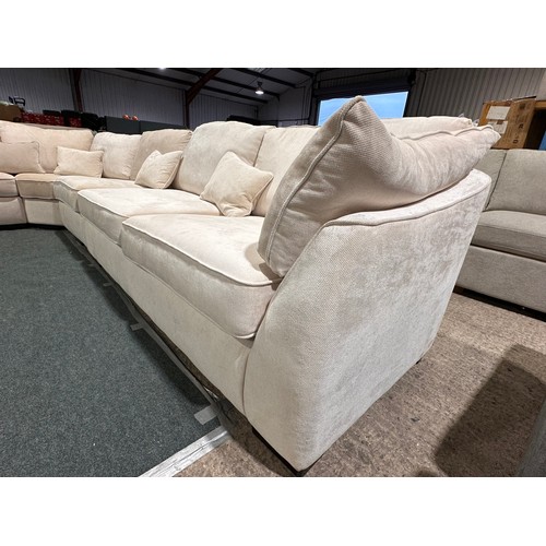 3070 - An ivory pile velvet corner sofa (transit marked)