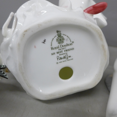 2017 - A Nao table lamp, Nao ducks, Lladro ducks etc. lamp approximately 52cm