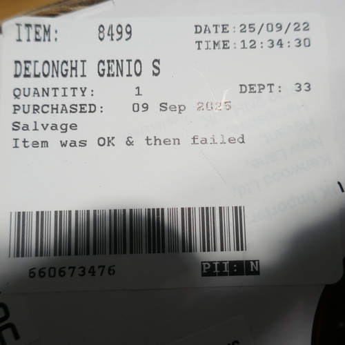 6017 - Delonghi Dolce Gusto coffee machine,(372-325) *This lot is subject to VAT