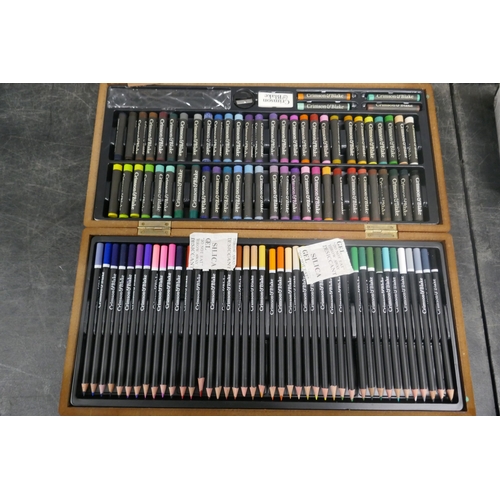5009 - Five art sets in wooden cases