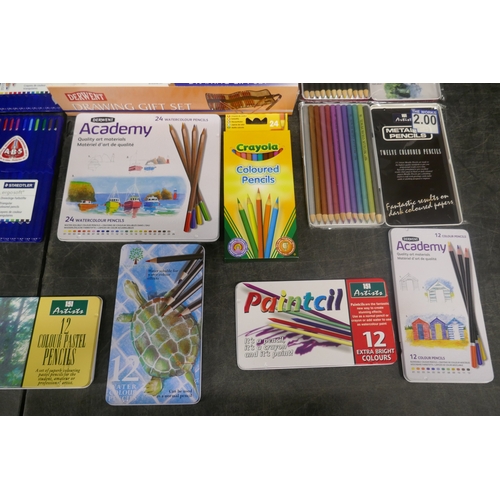 5010 - A quantity of artist accessories and tools including watercolour pencils, metallic pencils, Crayola ... 