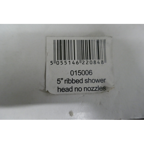 5027 - A box of bathroom/kitchen taps and accessories