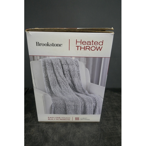 5047 - A Brookstone heated throw - 50”x 60” Boxed