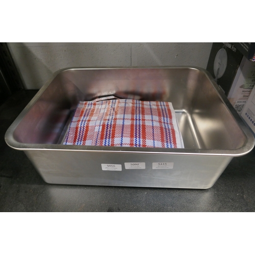 5066 - A stanless steel catering tray, a pack of 50 250ml disposable plastic bowls and three heavy duty sho... 