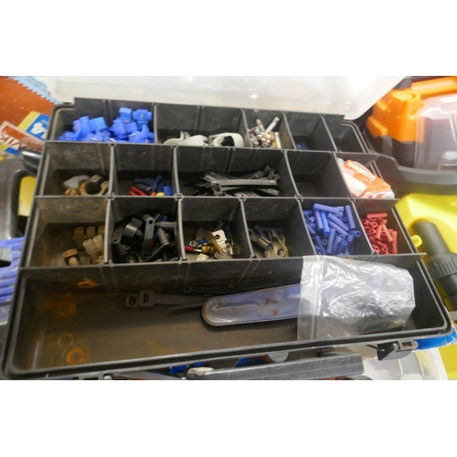5073 - A quantity of assorted tools including bow saws, manual cutters, etc.