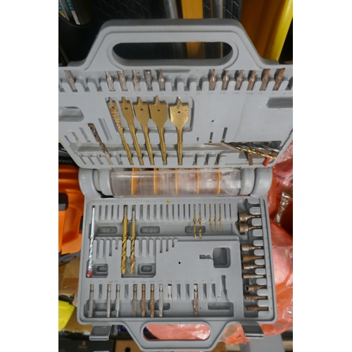 5073 - A quantity of assorted tools including bow saws, manual cutters, etc.