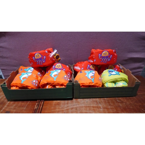 6273 - A quantity of Puddle Jumper childrens swimming aids (372-27) *This lot is subject to VAT