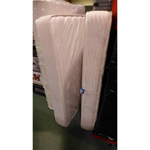 6289 - Dormeo memory plus small double mattress , original RRP £166.66 + VAT (372-455) *This lot is subject... 