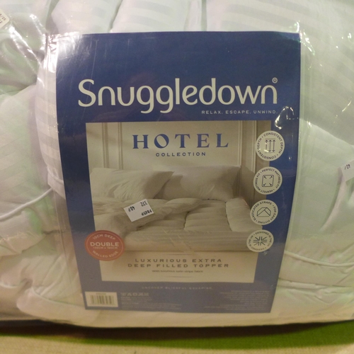 6297 - Snuggledown extra deep filled double mattress topper  (372-409) *This lot is subject to VAT
