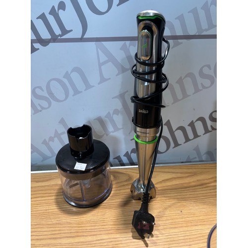 6371 - Braun hand blender (372-265) *This lot is subject to VAT