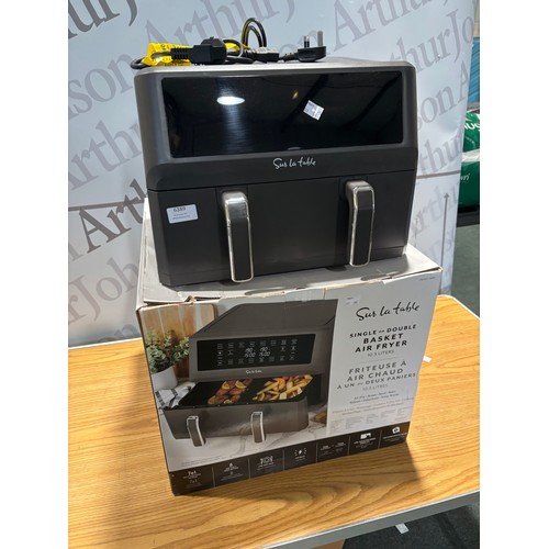 6389 - Sur La Table air fryer  (372-388) *This lot is subject to VAT