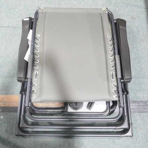 6275 - Timber Ridge Zero Gravity lounger (372-51) *This lot is subject to VAT